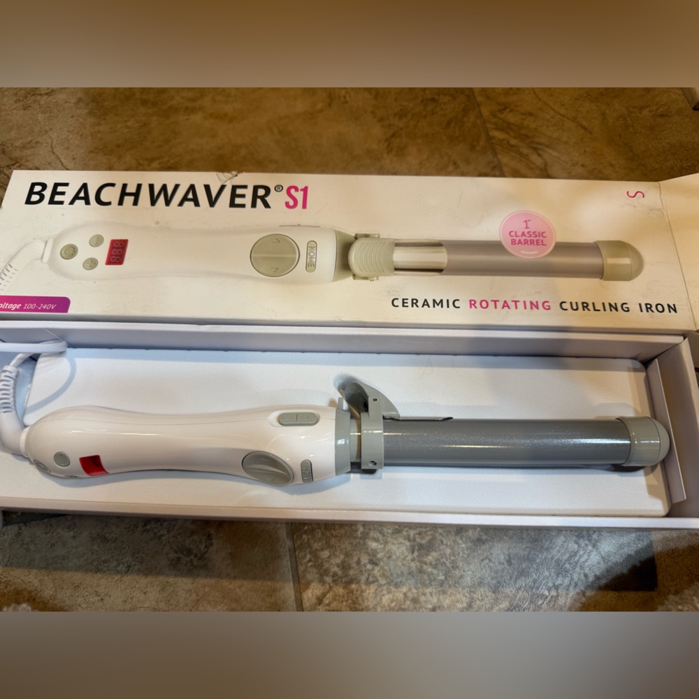 The Beachwaver Co. S1 Ceramic Rotating Curling Iron - White and Gray